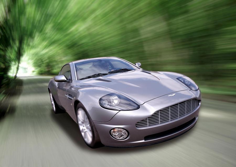 Aston Martin V12 Vanquish 2001 года  (WW) (фото 11 из 24)